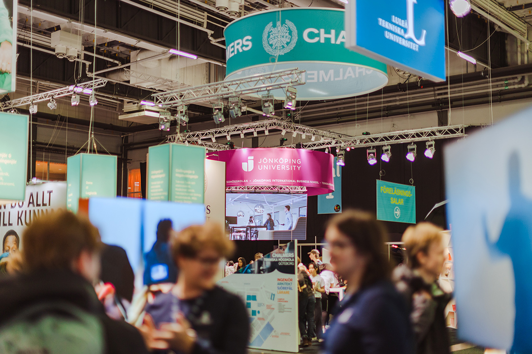 Överblicksbild från mässgolvet